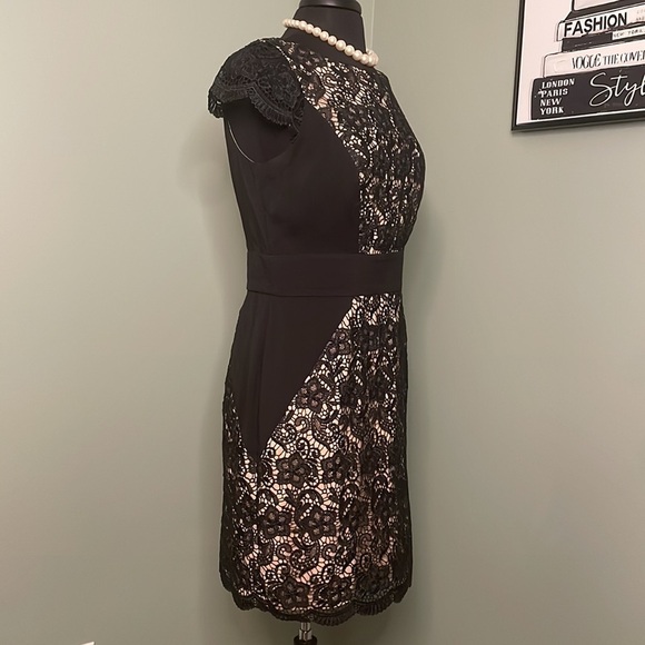 Jessica Simpson NWOT Black Lace w/ Nude Lining Cap Sleeves Women’s Dress Size 10 - Picture 5 of 13